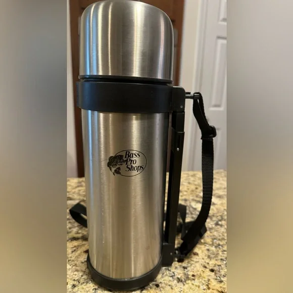 Bass Pro Shop Thermos - Picture 4 of 6